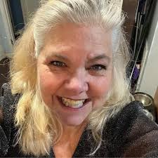 They are special people. What a beautiful memory box and urn