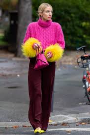 Leonie Hanne Street Style Paris Fashion Week Akris Ss20 London Et Paris