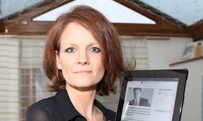 Lawyer posed as Bollywood star to seduce women keeps job