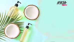 Apple cider vinegar is a natural remedy for many hair related problems like hair loss, scalp itchiness and split ends. Effective Dandruff Home Remedies Best Dandruff Treatment Nykaa S Beauty Book
