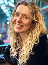 Oxford Reading Tree inFact: Oxford Level 1+: Legs!: Claybourne, Anna, Gamble,  Nikki: 9780198370758: Amazon.com: Books