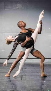 Wir machen auch gerne wunschvideos & photos, einfach fragen. Eric Underwood And Melissa Hamilton In Thryst Dance Poses Dance Ballet Dancers