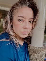 I, too, have strong opinions about flower bed design (don't we all), but  YUCK. Be Best, friends. How you fight the fight matters.