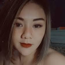 Sally Tran's Instagram, Twitter & Facebook