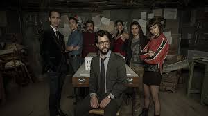 El profesor dowodzi całą grupą podczas napadu i jest odpowiedzialny za jej uformowanie. Dom Z Papieru W Netflixie Novela Pl