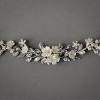 Here to help you narrow things down are 10 lovely wedding headpiece ideas i especially love. 1
