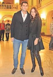 Deci tudor a fost doar o aventură, o relație pasageră? Andreea Raicu Respinsa Vehement De Familia Lui Tecau De Ce A Parasit O Si Chivu Tabu