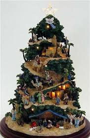 Ideas De Pesebres O Belenes De Navidad Pesebre Con Forma De Arbol De Navidad Nacimientos De Navidad Belenes De Navidad Manualidades Navidenas