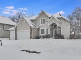 1412 Sw Trail Ridge Dr Blue Springs Mo 64015 Blue Springs Spring Home House Styles