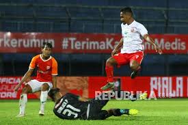 Pencapaian itu diraih persib seusai bersua persita di stadion maguwoharjo, sleman, senin. 5o9kbdz0c N47m