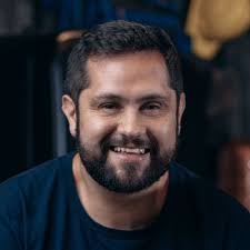 Juntos somos bem mais fortes.