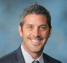 Kelly Schnell's Instagram, Twitter & Facebook