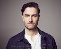 Ryan Farrell's Instagram, Twitter & Facebook