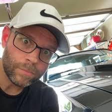 Alex Veras (@averas22)