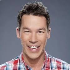 David bromstad's tattoos, bio, education. David Bromstad Bio Affair Single Ethnicity Nationality Salary Net Worth Height