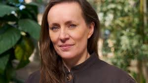 Questionnaire: Sue Tompkins