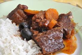 La Recette De Daube Provencale Plat Du Terroir De La Cuisine Provencale Est Longue A Preparer Mais Elle Facile Et Pleine De S Daube Provencale Cuisine Daube