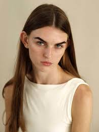 Alma Lund's Instagram, Twitter & Facebook