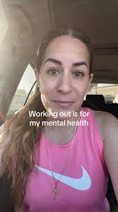 Heather Lenhart's Instagram, Twitter & Facebook