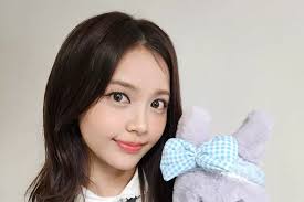 Resmi Debut sebagai Member Hearts2Hearst di SM Entertainment, Carmen Beri  Pesan Pakai Bahasa Indonesia