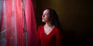 Réalisations graphiques pour la blogueuse scientifique florence porcel. Frenchwoman Florence Porcel Has Just Signed Up To Die On Mars Huffpost Uk