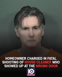 🚨MANSLAUGHTER OR MURDER? 🚨 A homeowner accused of killing a house cleaner  was charged with voluntary manslaughter STORY:  kwtx.com/2025/11/17/homeowner-charged-fatal-shooting-house-cleaner-who-showed-up-wrong-door/
