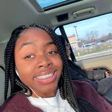 Katie lea jones (@Katieleajones2)