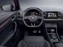 Check colour variants black magic briliant silver busniess grey emerald green energy blue lava blue. Skoda Karoq Sportline 1 5 Tsi 5j Garantie Voll Led Navi Kamera Kessy 18 Alu Reimport Eu Neuwagen Gunstig Kaufen