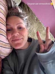 Daar is 'ie dan, het 3e trimester deel 2; waarin er lekker werd geklust  voor de babykamer, mijn babyborrel werd georganiseerd en ik me vooral de  hele tijd verbaas hoe wild die