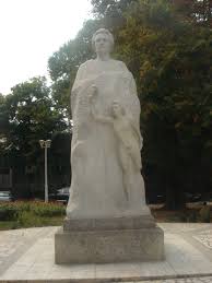 15 iunie 1889, bucurești) a fost un poet, prozator și jurnalist român. Statue Of Mihai Eminescu GalaÈ›i Wikipedia