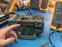 The real convenience of lube mobile is that there is always a mobile mechanic near you, wherever our expert mobile mechanics are capable of completing anything that your car requires. Car Radio Installation Melbourne Car Radio Installers