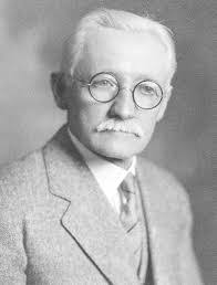 Robin Ivey's Instagram, Twitter & Facebook