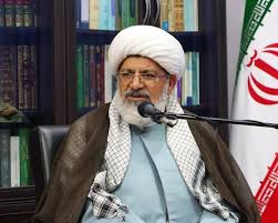 آذر منصوری