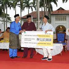 Menteri pertanian dan industri asas tani, datuk salahuddin ayub berkata, bantuan itu akan turut diberikan kepada petani, nelayan, penoreh. Bantuan Pekebun Kecil 2016 Jet Skaa