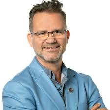 I think today is the day that it feels real enough that I'm not worried  about jinxing it by sharing the news: I've started working at the City of  Toronto for the