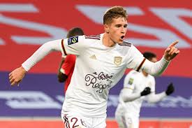 Kostic è sempre un nome caldo in orbita lazio. Crucial Week For Lazio As They Look To Close Out Deals For Basic Kostic The Laziali