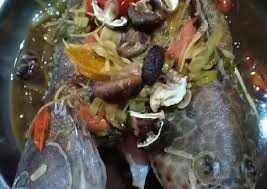 Ikan kerapu merupakan salah satu jenis ikan laut yang sangat sering dijumpai di perairan laut ikan kerapu merupakan salah satu ikan predator karena memiliki gigi yang tajam dengan jumlah yang. Cara Memasak Tim Ikan Kerapu Kekinian Sweetbuyouts