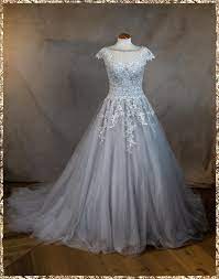 Seinen individuellen style bei momox fashion finden. Brautkleid Von Eternity London Gr 36 Die Gewandschneider Von Avalon Schneiderei Fur Gewandungen Kleider Und Zubehor Aus Dem Mittelalter