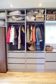 Decoration D Une Maison A L Ambiance Industrielle Briquette De Parement Idee Dressing Amenagement Interieur