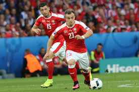 Xherdan shaqiri says he is raring to go for liverpool ahead of the new season and in an interview with the club's website he did not mention leaving anfield. Liverpool Xherdan Shaqiri Teilt Wechselwunsch Mit Zwei Klubs Interessiert