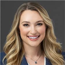 Kristen Shear's Instagram, Twitter & Facebook