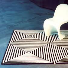 Der teppich wird aus naturseide oder schurwolle in neapel geknüpft. Designercarpets Vp 1 Verner Panton Teppich Ambientedirect