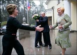 Mrs. Bush: A Trip of Friendship and Honor