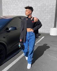 While working as a local makeup artist in his hometown of bethlehe. Nach Flirt Skandal James Charles Ist Zuruck Auf Youtube Promiflash De