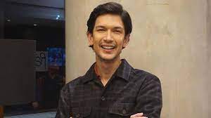 Find dimas beck discography, albums and singles on allmusic. Profil Dimas Beck Tak Hanya Berbakat Akting Dan Nyanyi Ternayata Miliki 3 Bisnis Kuliner Tribunnewsmaker Com