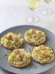 Blinis De St Jacques Sur Lit De Poireaux Recette Recette Blinis Recette Recettes De Cuisine