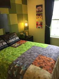 Minecraft bedroom, painted creeper wall. Minecraft Bedroom Decorations Ad Best Boys Bedroom Ideas For Teenager Tween Shared Toddler Minecraft Bedroom Decor Minecraft Room Decor Minecraft Bedroom