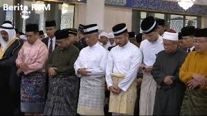 1 (satu) lembar perihal : Sempena Istiadat Pertabalan Agong Solat Hajat