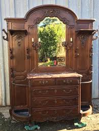 Porte Manteau Commode Patere Style Louis Xv Noyer Livraison Possible Style Louis Xv Porte Manteaux Commode