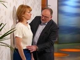 Visite Das Gesundheitsmagazin Des Ndr Ruckenschmerzen Gesundheitsmagazin Bilder Neujahr